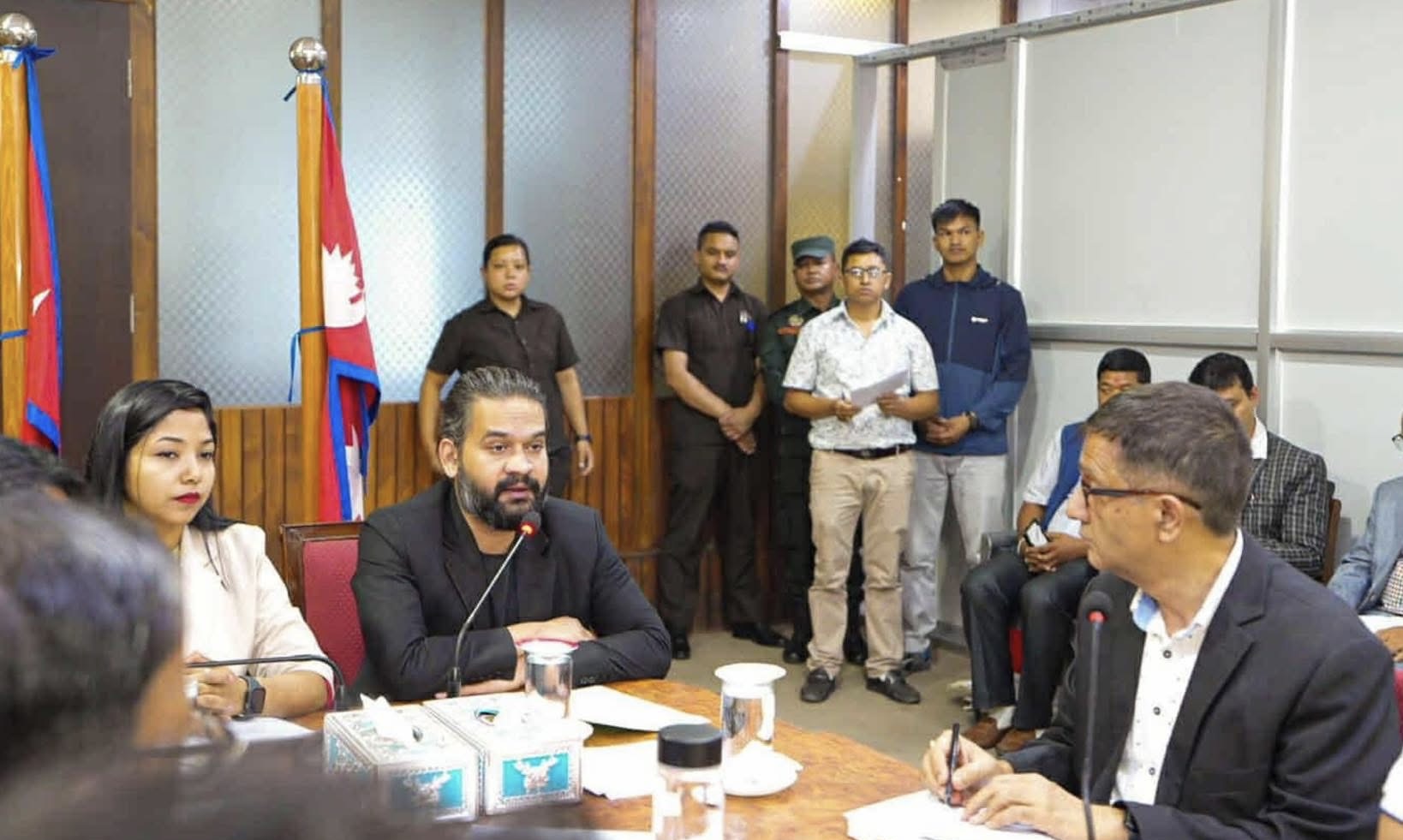 अतिक्रमित जग्गा खाली गरेर मापदण्ड विपरीतका संरचना सात दिनमा नहटाए कारबाही गरेर खाली गर्ने महानगरको चेतावनी
