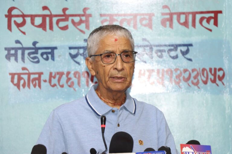 प्रधानमन्त्री कार्कीले जेन-जीहरुको मुद्दा छाडेको नागरिक समाजका अगुवा दीक्षितको आरोप, उनलाई तत्काल ‘गेटआउट’ भन्न सुझाव