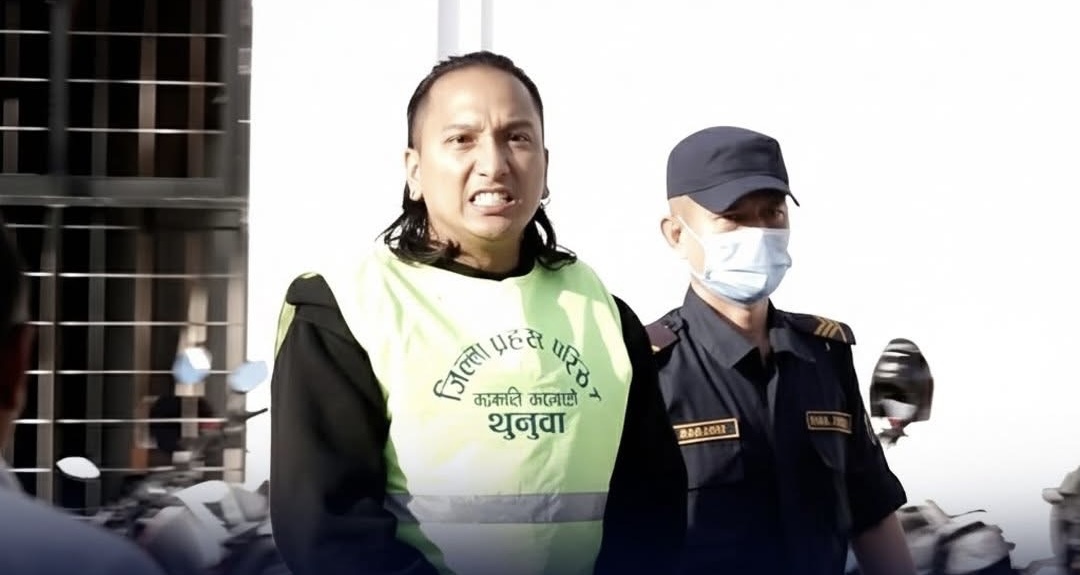 नागरिकतामा भएको बुबाले नै टीओबी समूहका सदस्य तेन्जिन दावा लामालाई नचिनेपछि…
