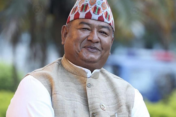 एमाले हाम्रै घर भएकाले गर्दा कम्पाउन्डबाट भएपनि ढोकाबाट भएपनि फर्कन तयार छौंः किसान श्रेष्ठ