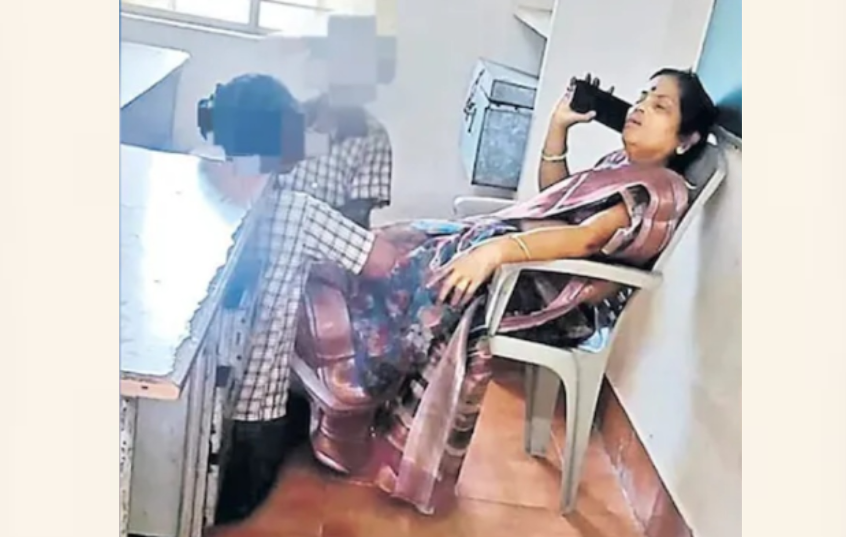 कक्षा समयमा विद्यार्थीलाई मा`लिस गराउँदै गरेको घि`नलाग्दो हर्कत भाइरल, शिक्षिकाको जागिर चैट