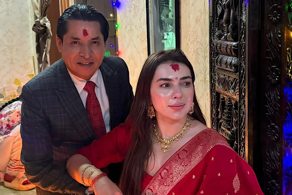 मोडल एलिजा ‘जनादेश पार्टी’ की उपाध्यक्ष