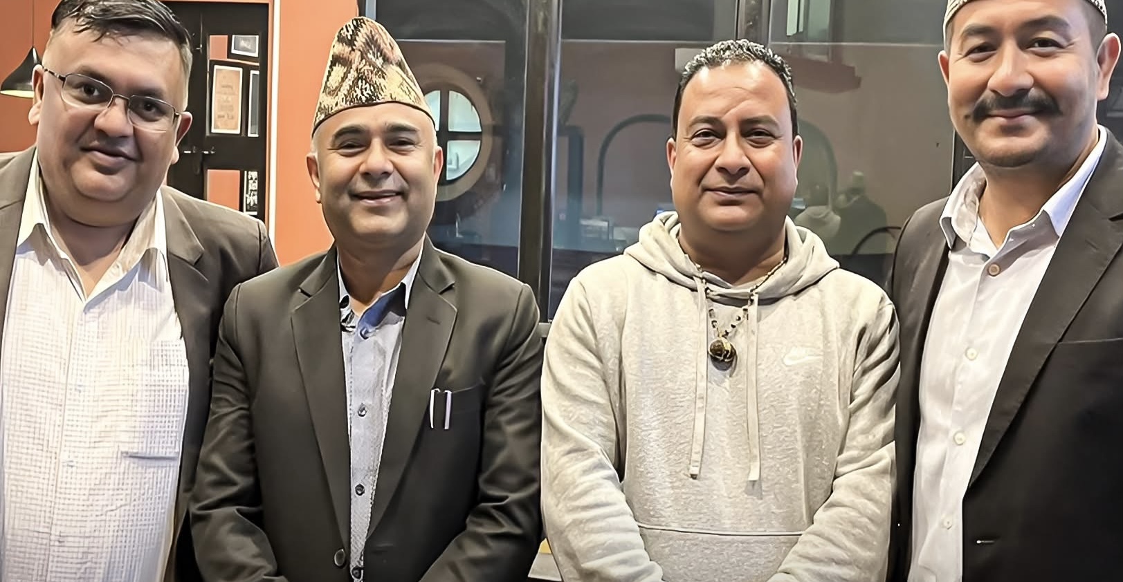१६ वर्षको दुश्मनीपछि पर्शुराम र अभिषेकको ‘अचानक मेलमिलाप’