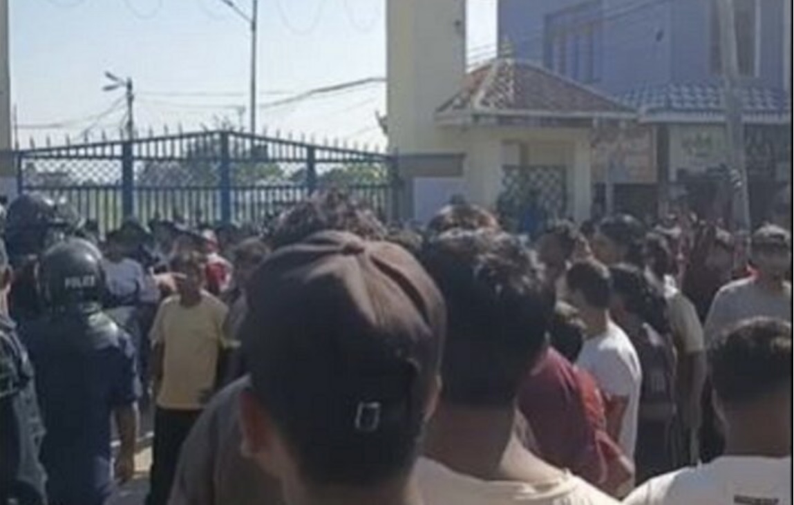 सिमरामा स्थिति नियन्त्रणमा लिन हवाई फायर र अश्रुग्यास प्रहार