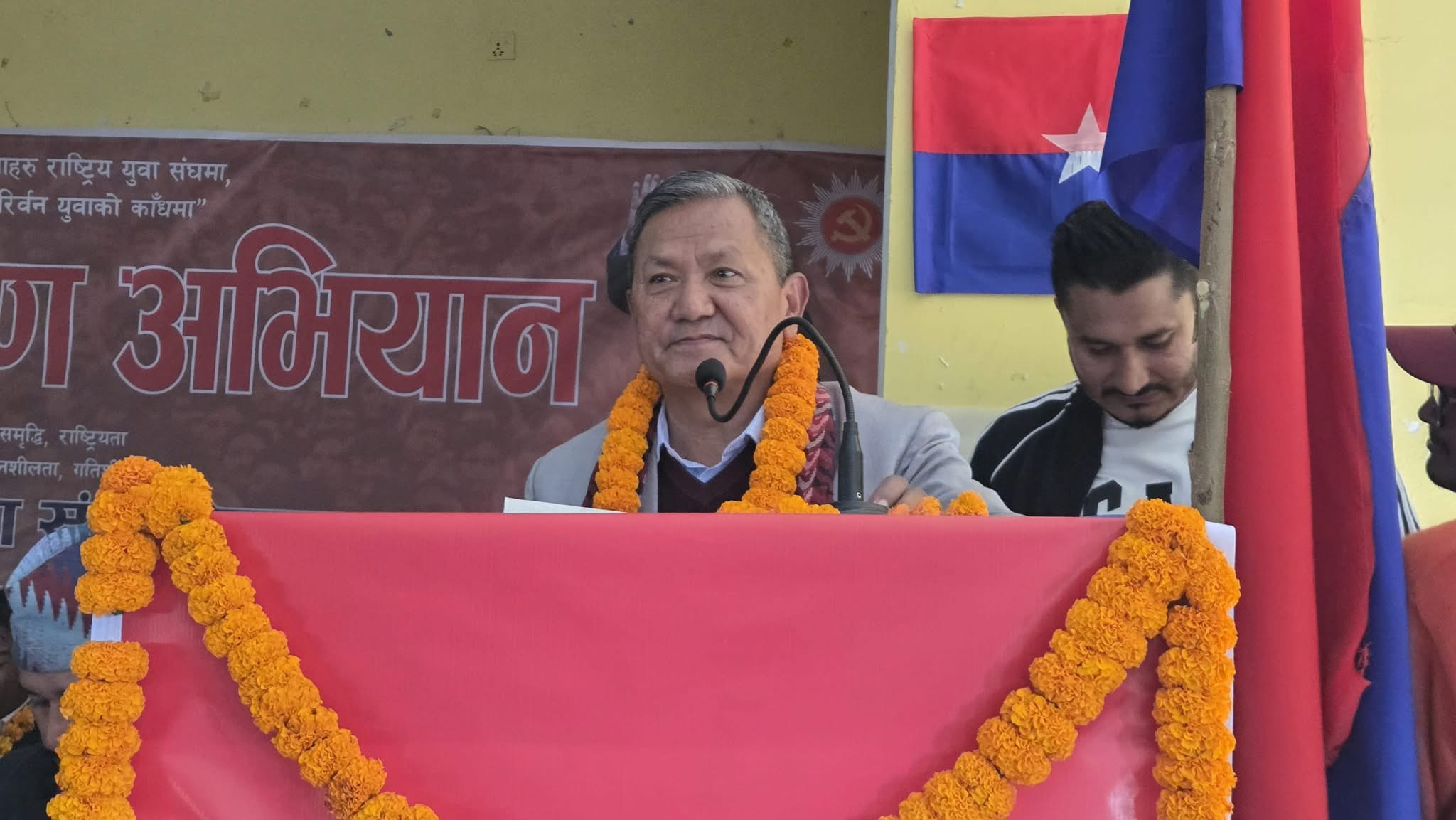 संसद पुनः स्थापनाको फैसला गरे मार्छु भनेर धम्की दिइएको छ : एमाले नेता गुरुङ