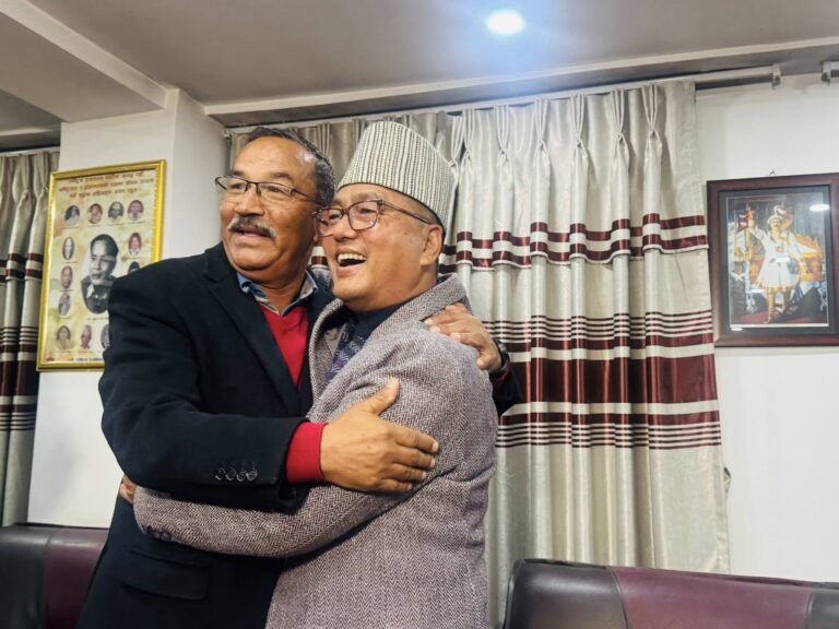 लिङ्देन र थापाले गरे सहमति पत्रमा हस्ताक्षर, एकता घोषणा पुस १६ गते