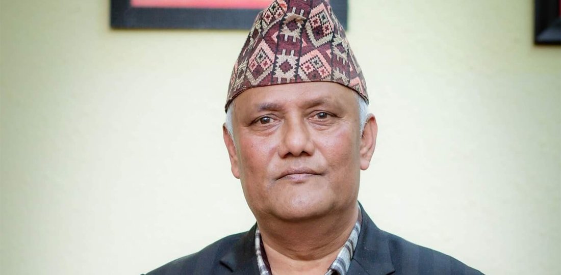 कांग्रेसबाट निष्काशित पूर्वमन्त्री खड्का रास्वपा प्रवेश गर्दै