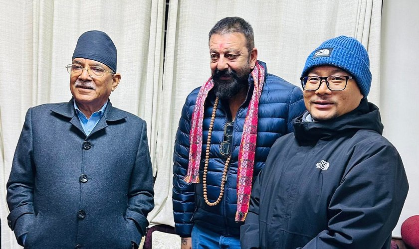 सञ्जय दत्तले भेटे प्रचण्ड