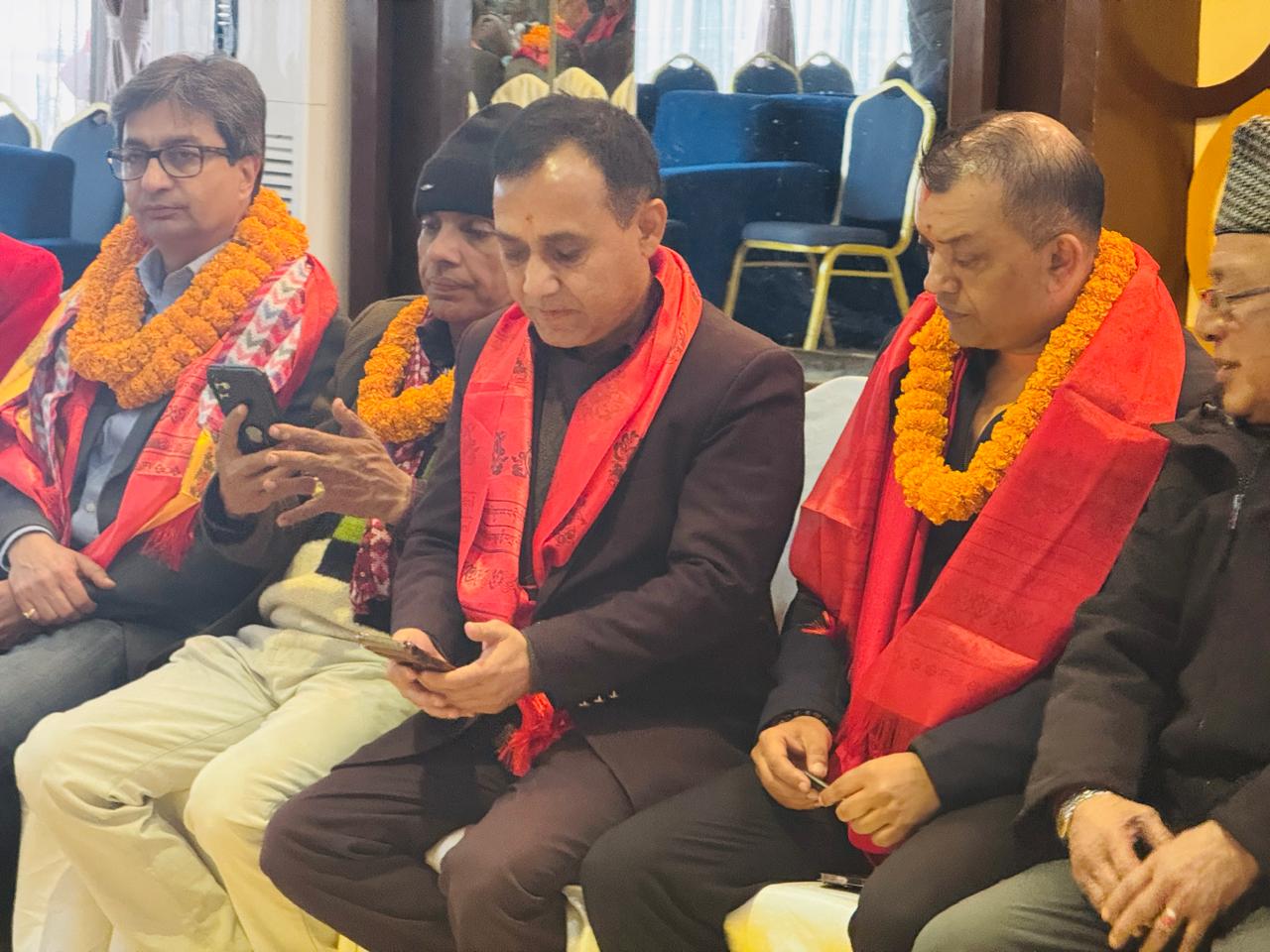 गगन थापा पक्षलाई मान्यता दिने आयोगको निर्णय