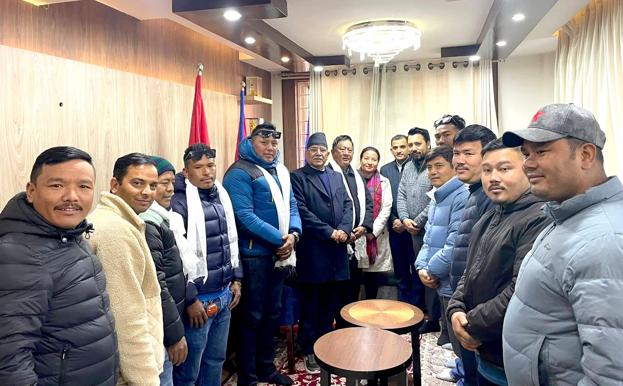 चुनावमा मुखमा एमाले सिन्धुपाल्चोकमा पहिरो