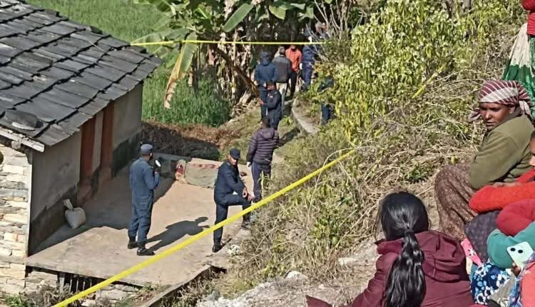 लुटपाट गर्दै बृद्वाको हत्या गर्ने दुई जना पक्राउ, दुई तोला सुनका गरगहना पनि बरामद
