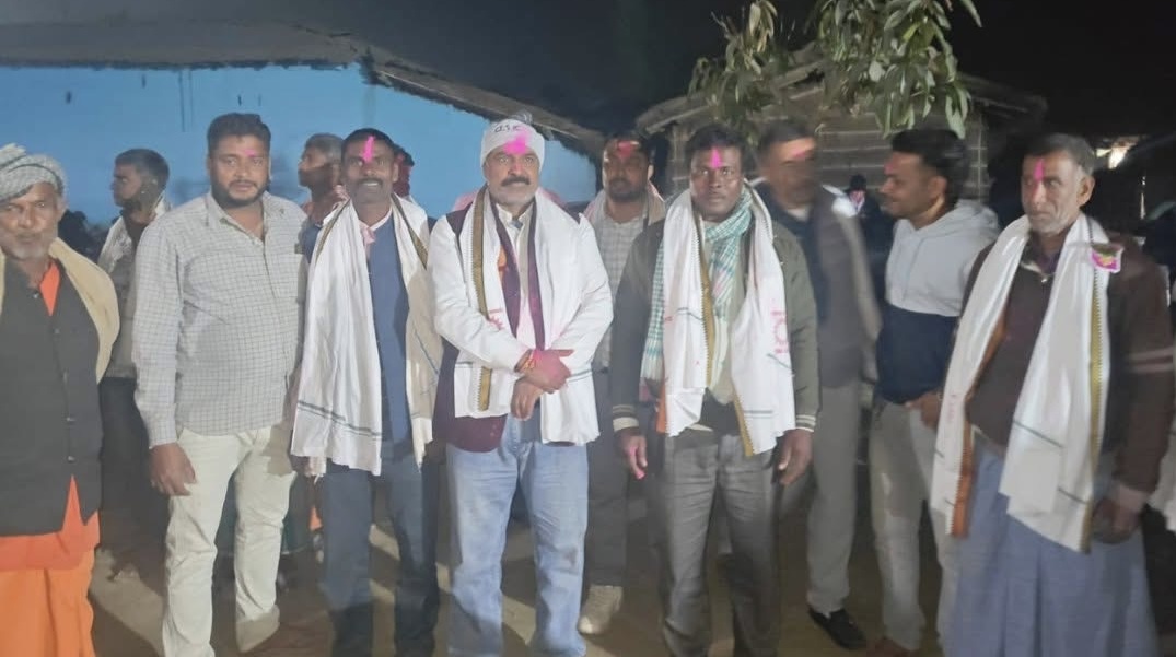 कांग्रेसलाई धक्का,प्रभावशाली नेता सहनी सहितको टोली एमालेमा प्रबेश