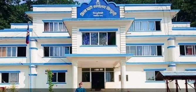फरार मेयर पक्राउ,पीडित बालिकालाई न्यायको आशा