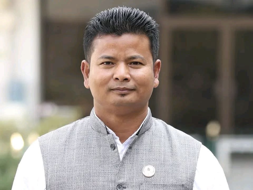 इटहरीमा पहिलो पटक सार्वजनिक कार्यक्रममै  लाग्यो ‘घण्टी मुर्दावाद’को नारा