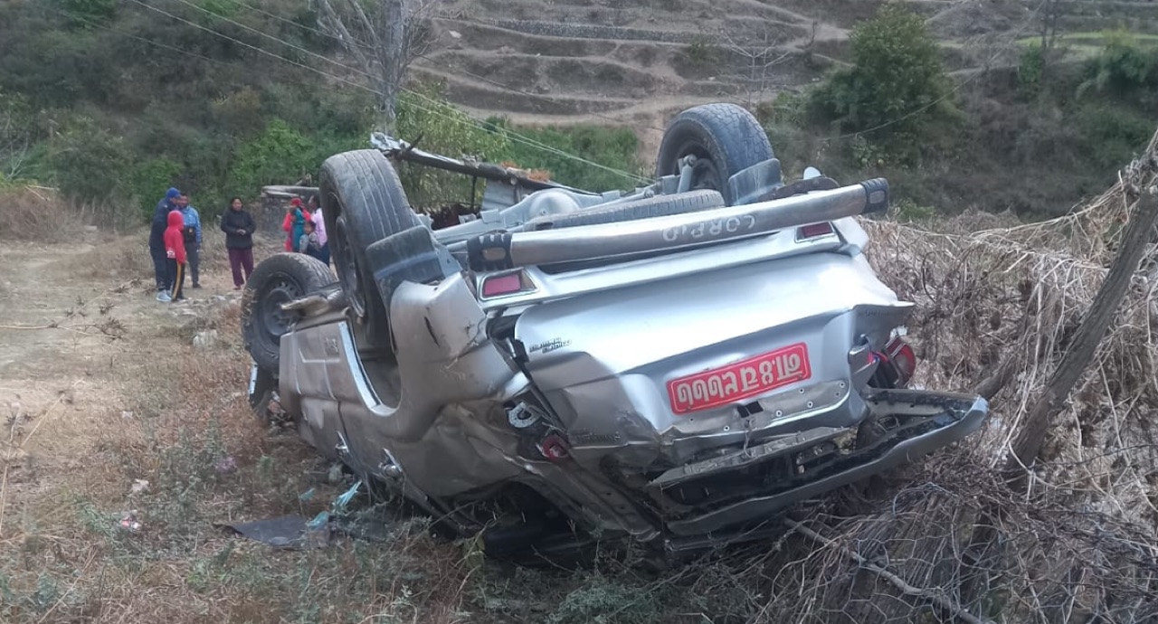 काठमाडौंतर्फ जाँदै गरेको स्कारपियोको चालक निदाउँदा गाडी ३० मिटर तल खस्यो, ४ घाइते