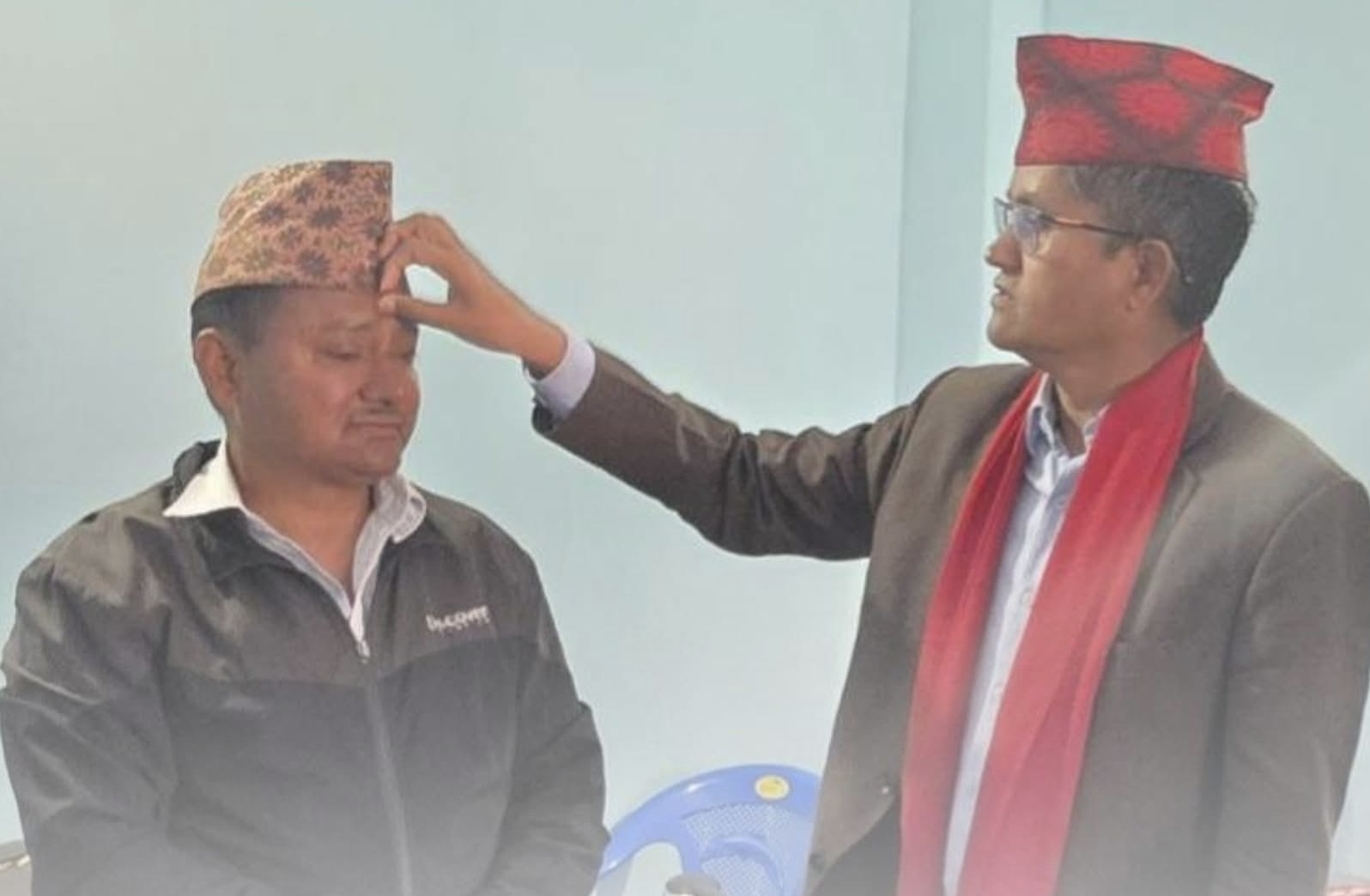 रास्वपा प्यूठानका सदस्य  गैरे एमालेमा प्रवेश