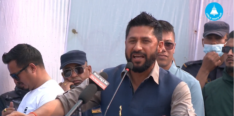 रविले चितवनबाट सहकारी ठगेको प्रमाण मागे, पोखरामा पीडितले गगनलाई विज्ञप्ति बुझाए