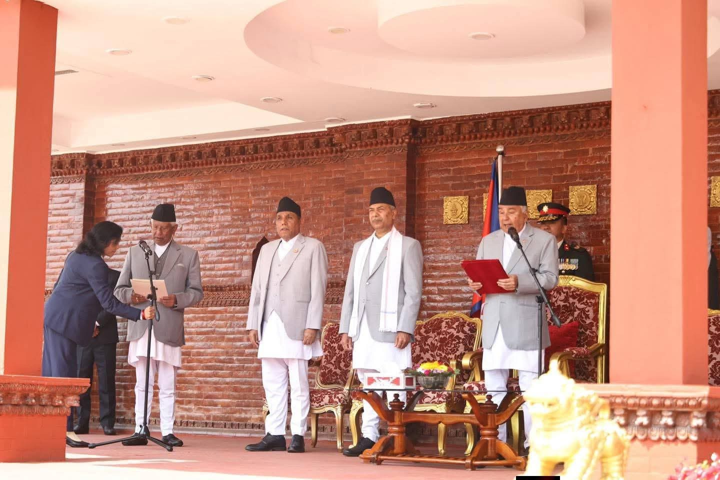 प्रतिनिधि सभाका ज्येष्ठ सदस्य केसीले लिए शपथ