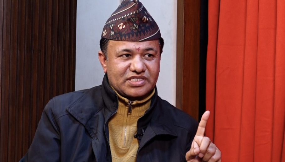 एमालेका नेता कर्णबहादुर मल्ल पक्राउ