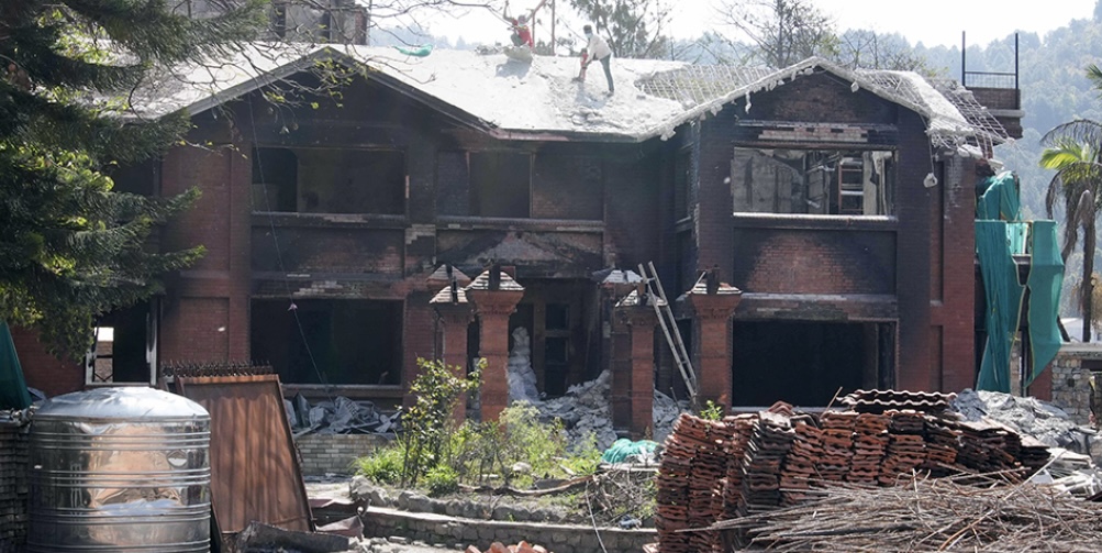 देउवा निवास भत्काउन रोक
