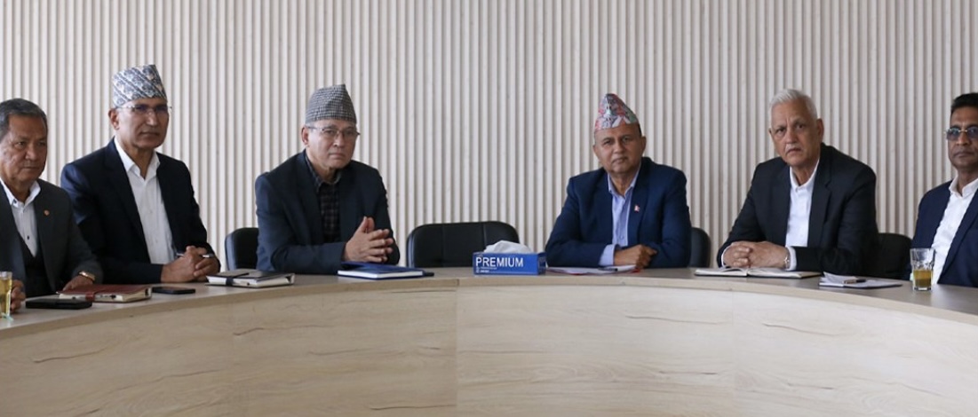 एमालेले ‘बादल’को विवादास्पद अभिव्यक्ति सच्यायो