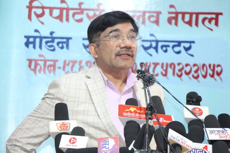 सरकारले हप्तामा दुई दिन विदा दिनु भनेको यो देश समाप्त गर्नु हो