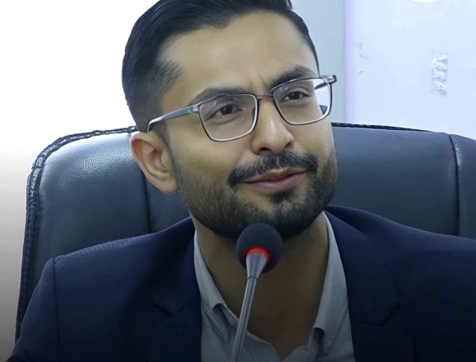 विश्वविद्यालयहरूबाट दलीय विद्यार्थी संगठनलाई पूर्ण रूपमा हटाउने निर्णय गरेपछि देशभर चर्को विरोध