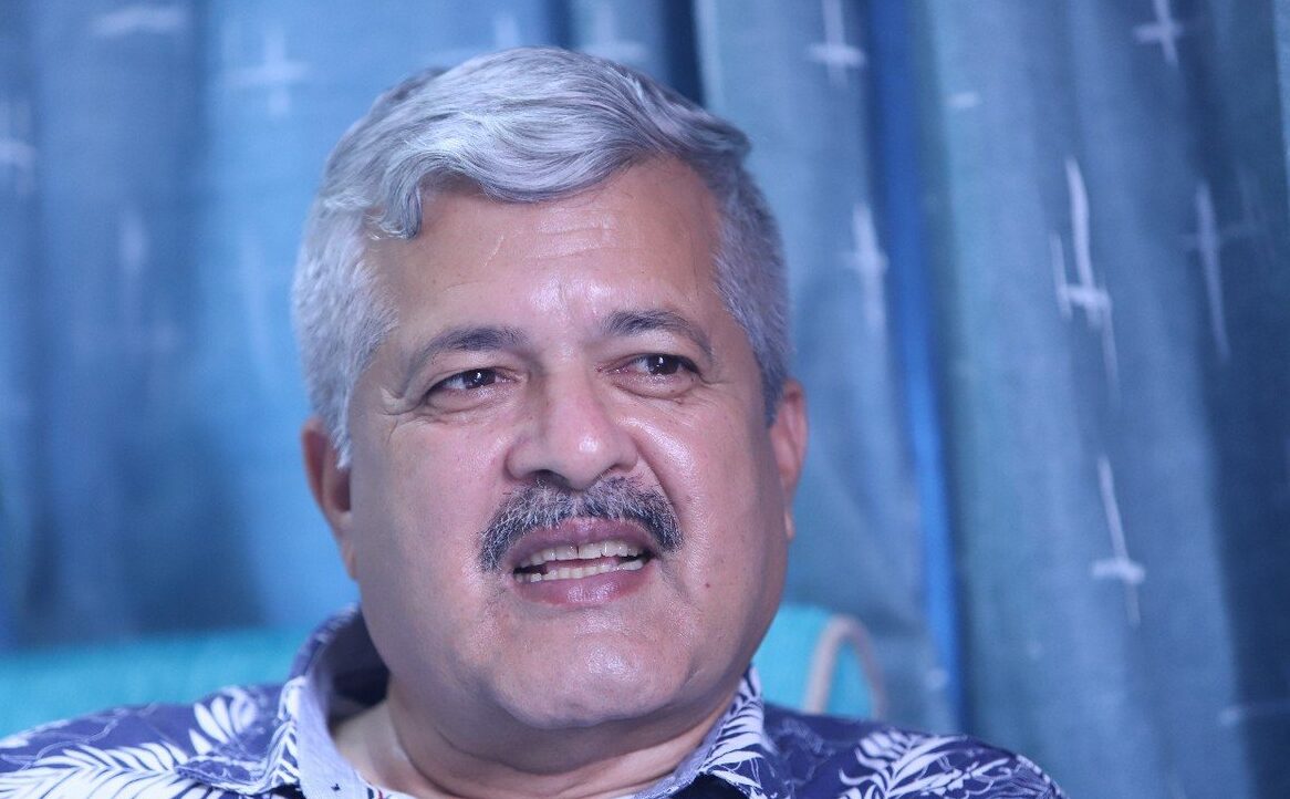 ओली र लेखकलाई पक्राउ गर्नु गैरकानुनी : वरिष्ठ अधिवक्ता खरेल