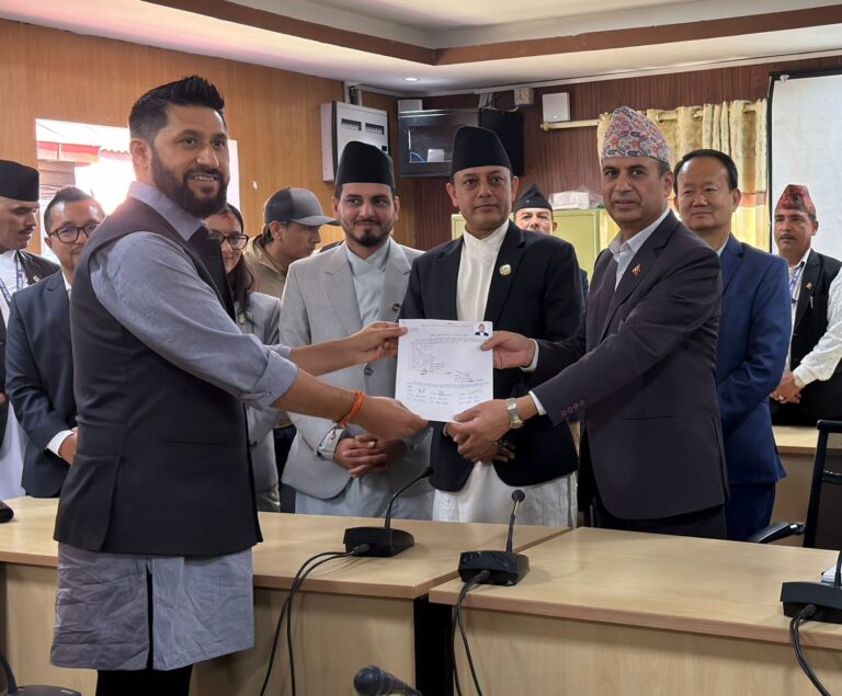 सभामुख पदका लागि डीपी अर्यालले दिए उम्मेदवारी