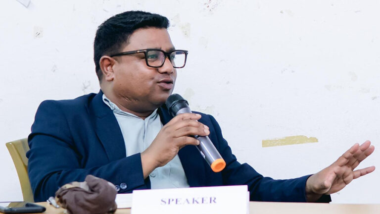 ‘मैले राजीनामा दिएको छैन, गलत हल्ला गरियो’ :सन्तोष परियार
