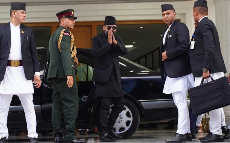 बालेनले १५ सय ३४ पदाधिकारी पदमुक्त गरेर आवश्यकताका आधारमा नियुक्ति र मनोनयन गर्ने