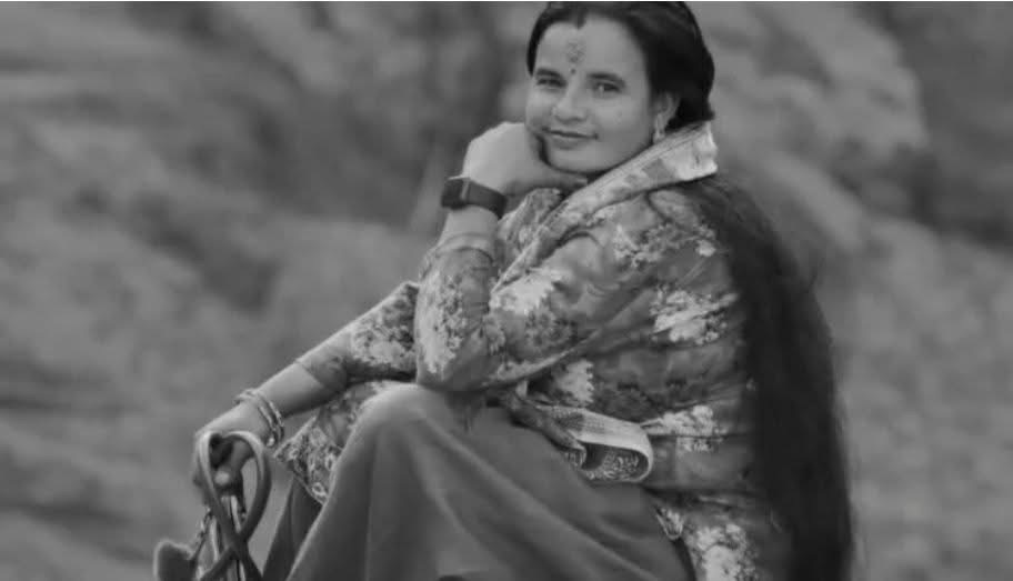 डालेघाँस काट्ने क्रममा रुखबाट लडेर शिक्षिकाको मृत्यु