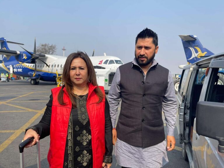 पाँचदिने भारत भ्रमण सम्पन्न गरी रवि लामिछाने स्वदेश फर्किंदै