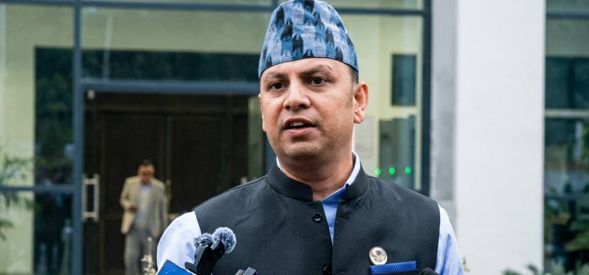 प्रधानमन्त्री ‘देशको चिन्ता लागेर जानुभयो’ : प्रवक्ता मनिष झा