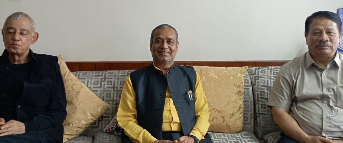 कांग्रेस नेता निधि निवासमा तीन नेताबिच छलफल