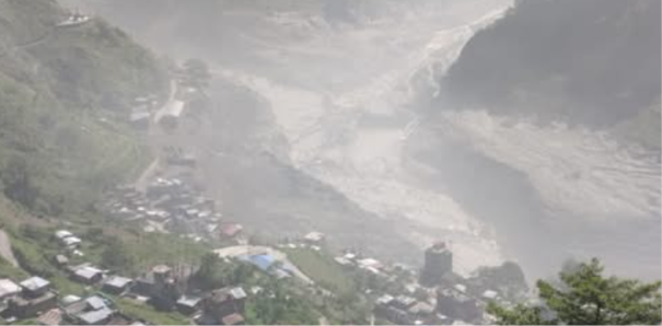 रसुवागढी भन्सार कार्यालयका २५ जना कर्मचारी सम्पर्कमा