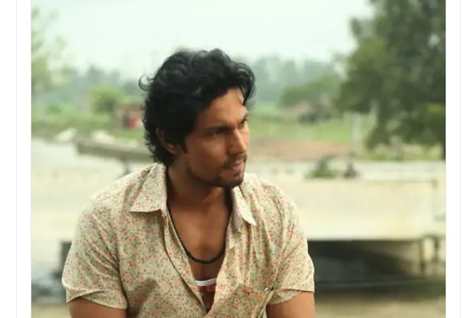 पैसाको अभावमा रणदिप हुड्डा ‘पुरूष यौनकर्मी’ खोजेका थिए बन्न तर आज छन् बलिउड स्टार