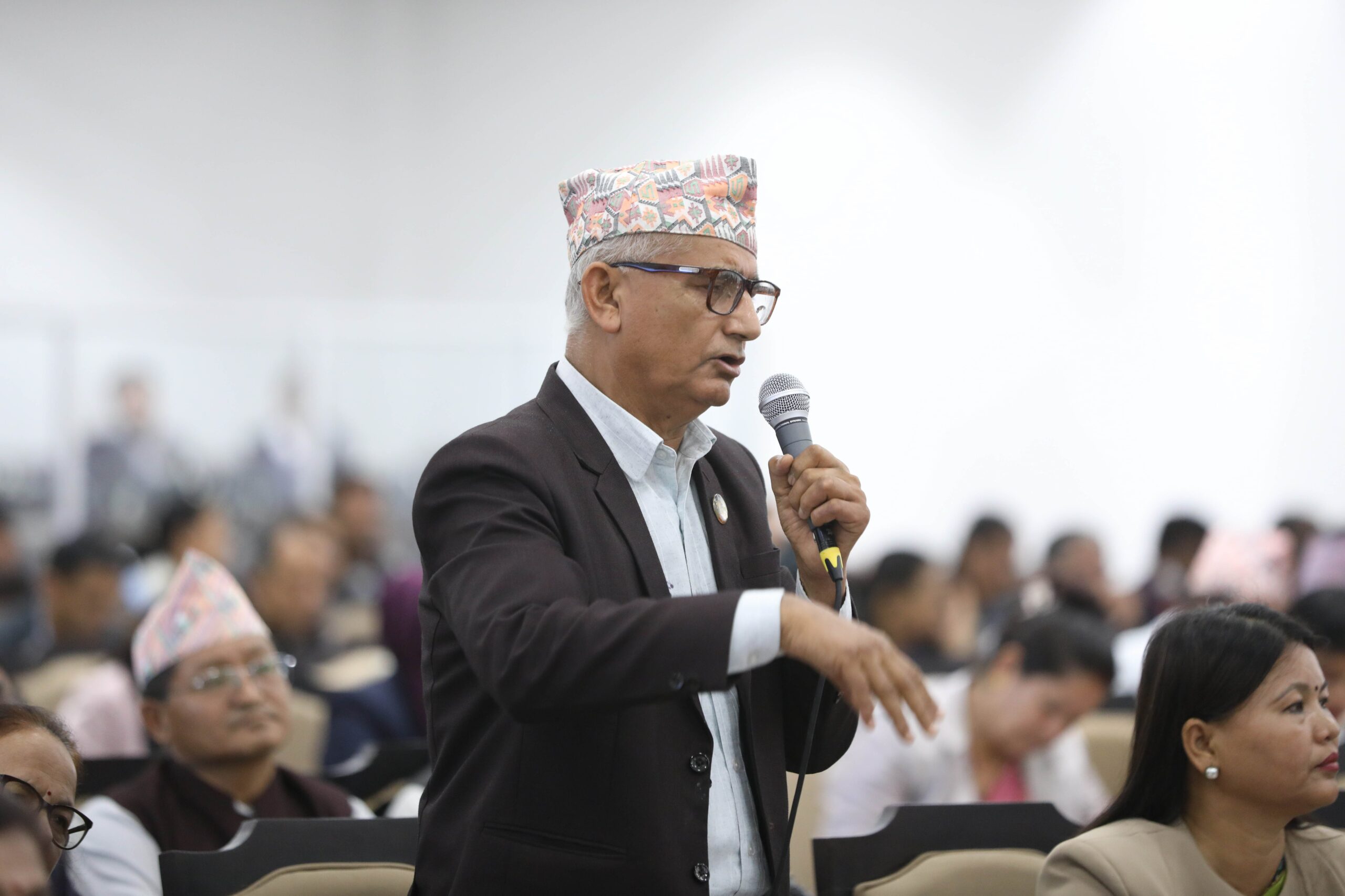 ४ जनाको मृत्युको नैतिक जिम्मेवारी प्रधानमन्त्री र गृहमन्त्रीले लिनुपर्छ : एमाले