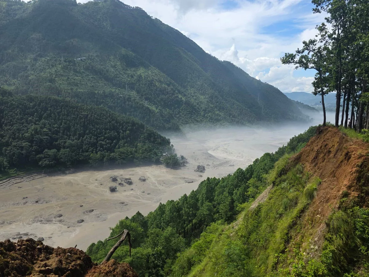 चीनले दियो सूचना : नदी थुनिएको स्थानमा अझै ताल पूरा खुलेन, भोटेकोसी र त्रिशूलीमा बाढीको जोखिम कायमै