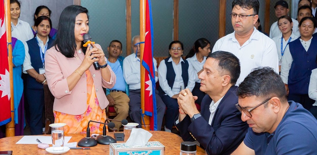 बालेन मेयर हुँदा विवादमा परेका प्रमुख प्रशासकीय अधिकृतले पाए अवकाश