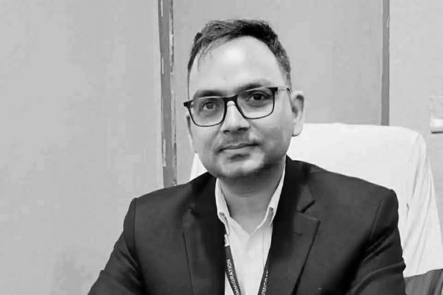 भोटेकोशी बाढीमा अस्ताए अध्यागमन कार्यालय रसुवाका अध्यागमन अधिकृत भण्डारी