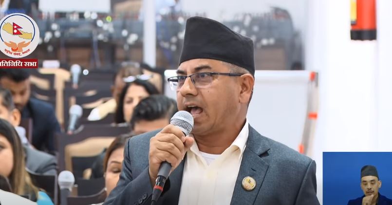 रास्वपा सांसदको आक्रोशः मुख देखाएर हिड्न गाह्रो भो, सरकार कहाँ छ?