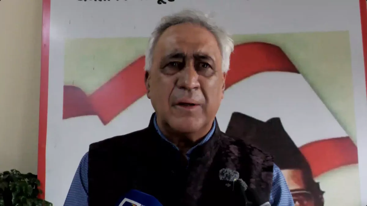 १४औँ महाधिवेशनका सबै केन्द्रीय सदस्यलाई आयोजक समितिमा समेट्छौँ : भण्डारी