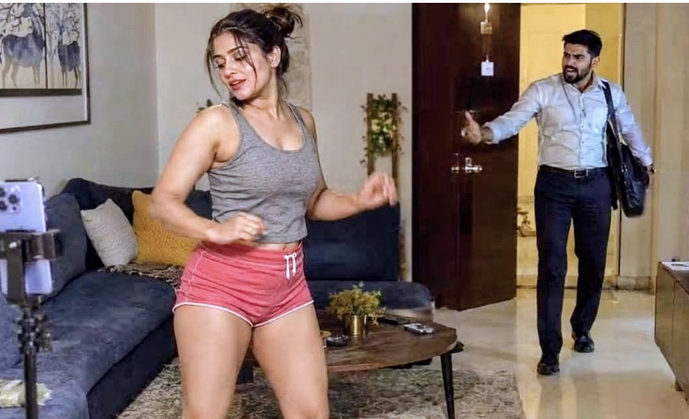 रिल्स बनाउन रोक्दा : नवविवाहिताले दाजुभाइ बोलाएर श्रीमानको हत्या गराएको आरोप