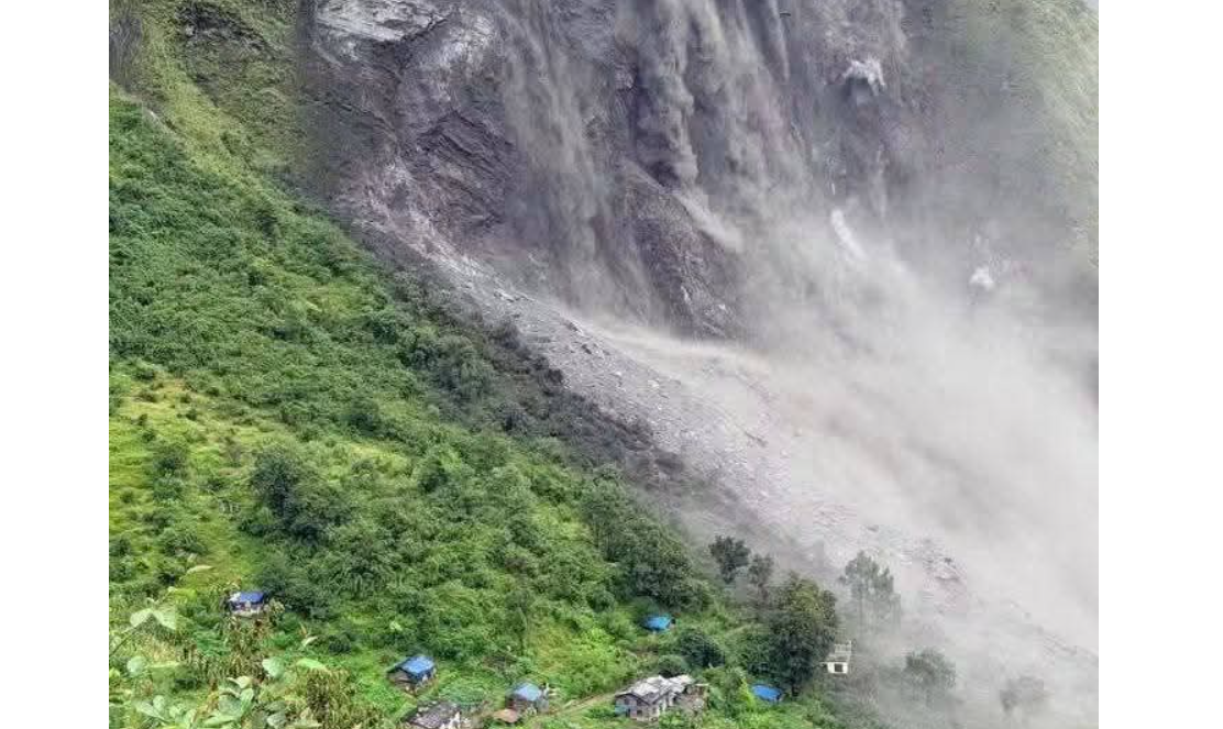 चौलानी नदीमा पहिरो खस्दा आधा थुनियो, तटीय क्षेत्रमा सतर्कता अपनाउन आग्रह