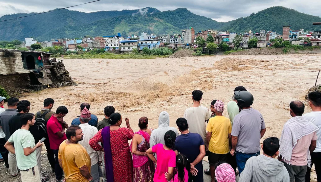 तिनाउ नदीको बाढीले बुटवलमा ६ घर बगायो