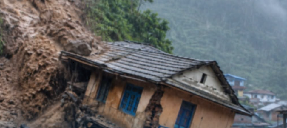 बागलुङमा बाढी–पहिरोबाट १२ जनाको मृत्यु, एक महिला बेपत्ता