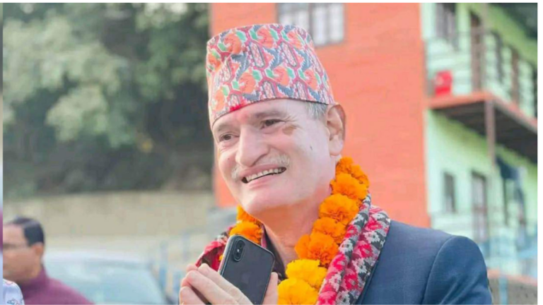 राप्रपाबाट कारबाहीमा परेका उद्धव थापाले केन्द्रीय कार्यालय घेराउ गर्ने