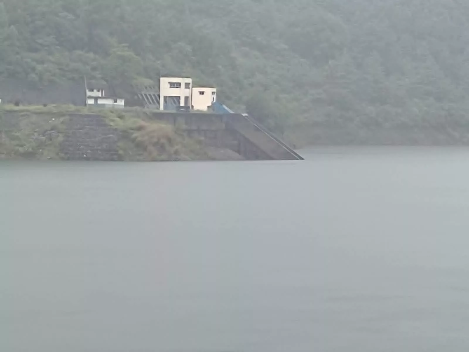 कुलेखानी जलाशयको पानीको सतह १५२५ मिटर नाघ्यो,१५२७ मिटरमा पानी पुगेपछि साइरन बज्ने