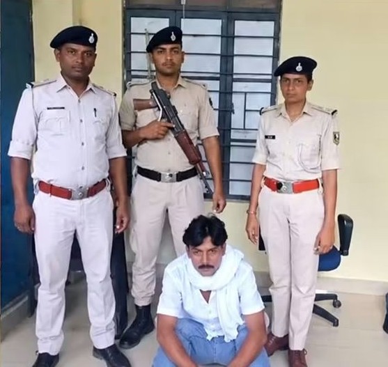 शिक्षक हत्याकाण्डका मुख्य आरोपी इनामी पूर्वप्रमुख चमन पक्राउ
